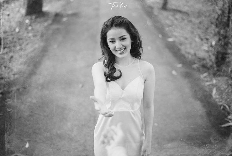 10 Potret Prewedding Handika Pratama dan Rosiana Dewi, Intim Banget!