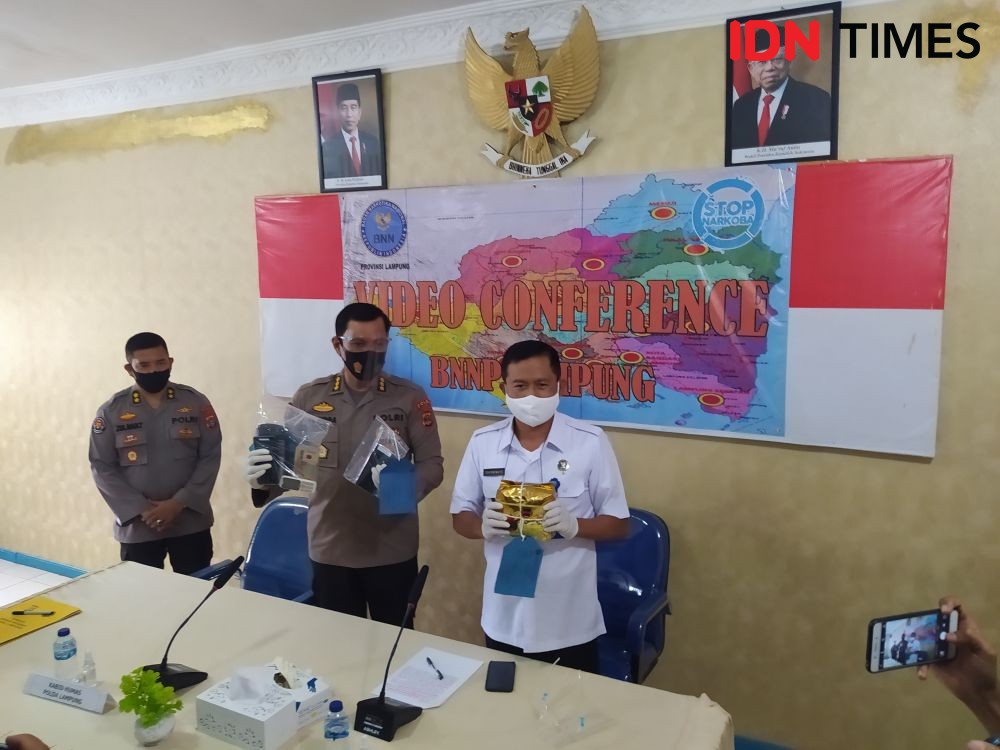 Polda Lampung Gagalkan Penyeludupan Sabu 5 Kg Dibungkus Teh Cina