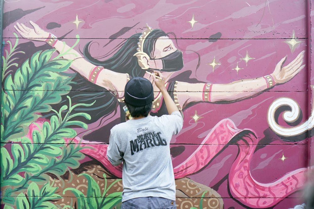 [WANSUS] Seniman  Mural Makassar Ngakak Bahas Kebebasan Berekspresi