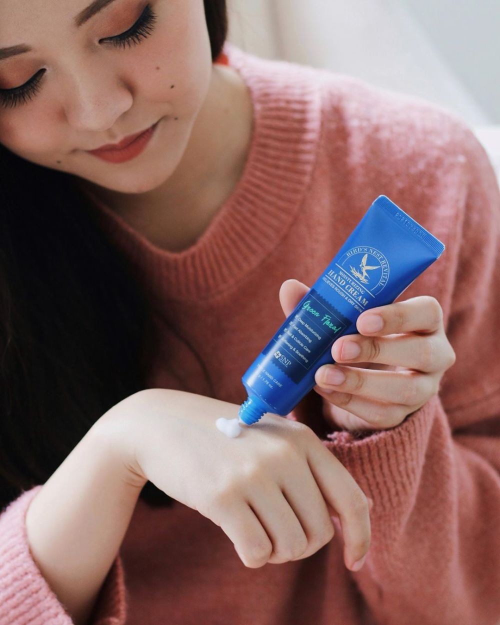 6 Rekomendasi Hand Cream Korea untuk Tangan Lembap dan Wangi Seharian