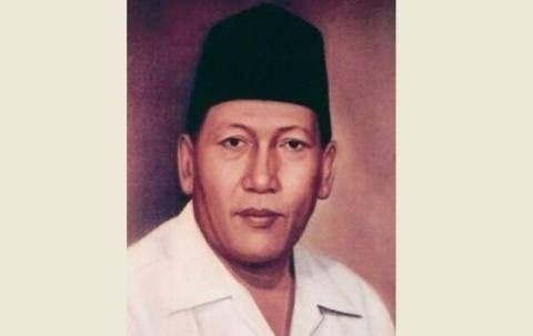 Biografi Zainul Arifin, Tertembak saat Salat Berjamaah Bersama Sukarno