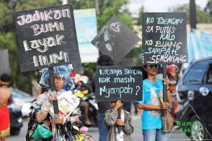 Kisah Dari Timur Indonesia, Rayakan HUT Ke-75 RI Di Hutan Bakau