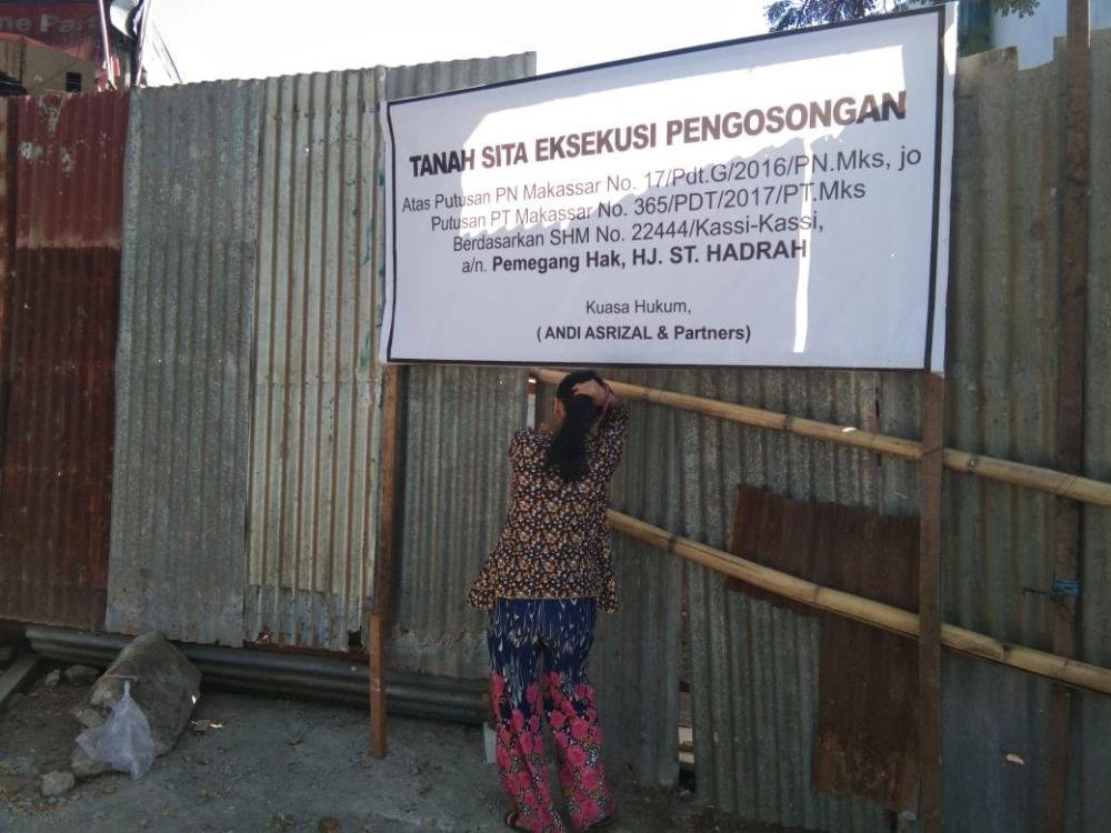Viral Kakek di Makassar Terkurung dalam Rumah karena Tertutup Tembok