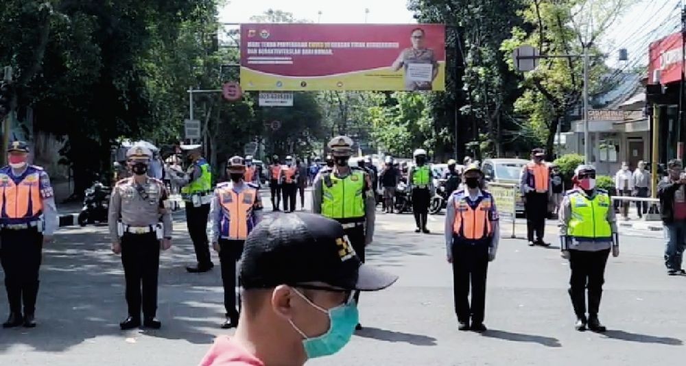 Satpol PP Bandung: Warga Lebih Tertib PSBB Dibandingkan AKB Diperketat