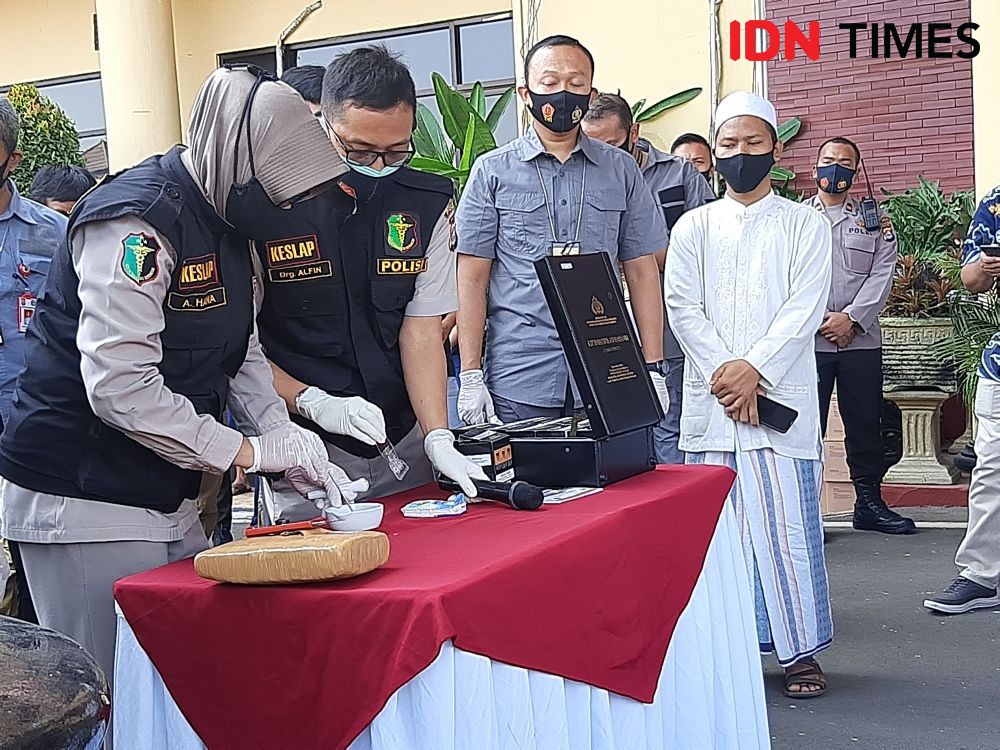 Polda Banten Ungkap 144 Ganja Tersimpan di Truk Sembako