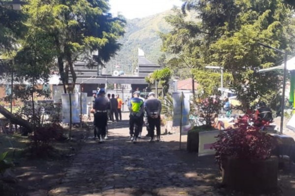 1 Suro, Jalur Pendakian Gunung Lawu Sepi Pendaki