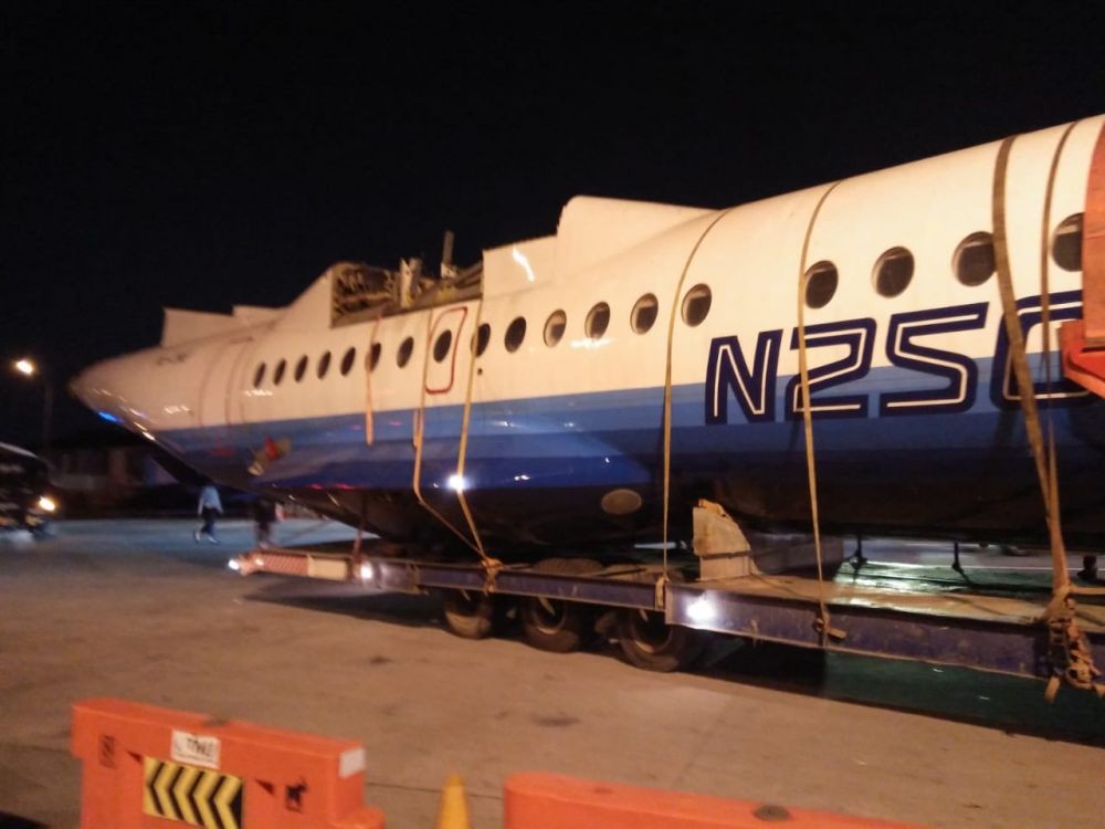 Kronologi Lengkap Pesawat N250 Sempat Mentok di Gerbang Tol Semarang