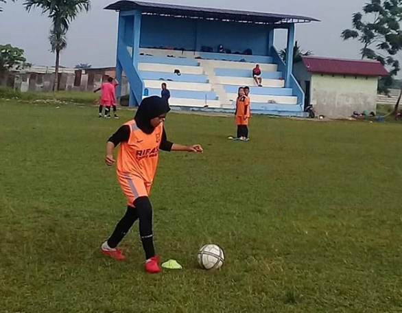 Upaya Geliatkan Lagi Sepak Bola Putri lewat Airbons Cup