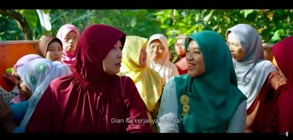 Ceplas-ceplos Siti Fauziah Saat Perankan Bu Tejo dalam Film 'Tilik'