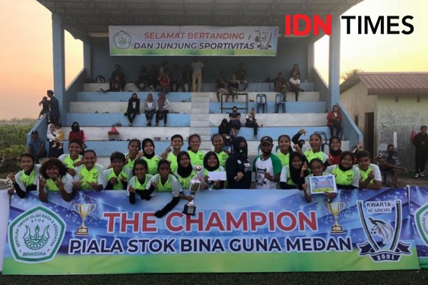 Tim Putri Academy Kwarta Juarai Piala STOK Bina Guna