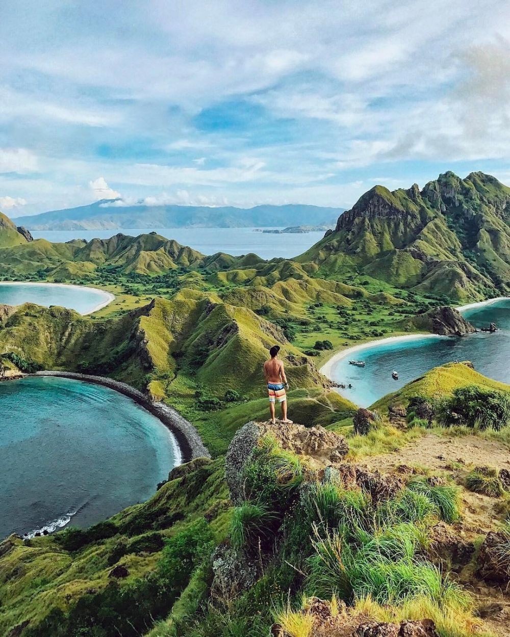 Wisata Pulau Padar: Informasi Lokasi, Rute, Harga, dan Tipsnya 