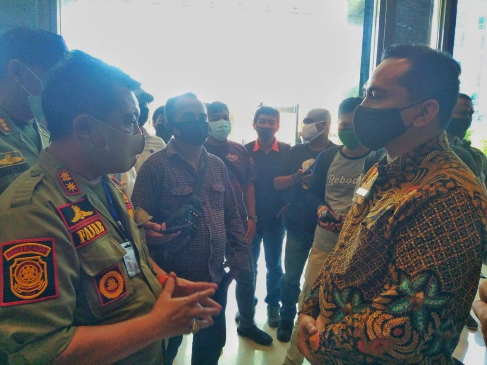 Satpol PP Semarang Minta Pengelola Mal Tentrem Pasang Tanda Jaga Jarak