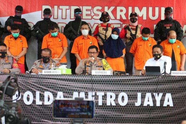 Otak Pembunuhan Bos Pelayaran di Gading Juga Terjerat Penggelapan Uang
