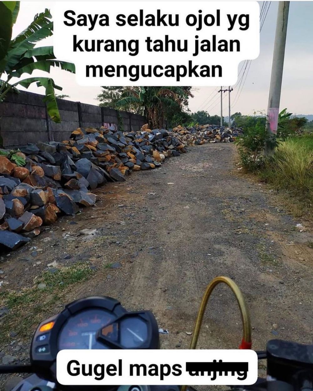 10 Meme Lucu Kami Sekeluarga Mengucapkan Yang Kocak Banget