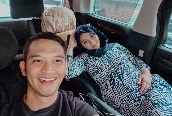 Lahirkan Anak Pertama, 10 Perjuangan Citra Kirana hingga Persalinan