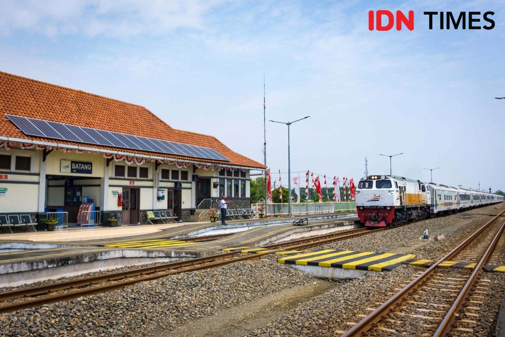PLTS Atap di Stasiun Batang, Energi Bersih untuk Indonesia Mendatang