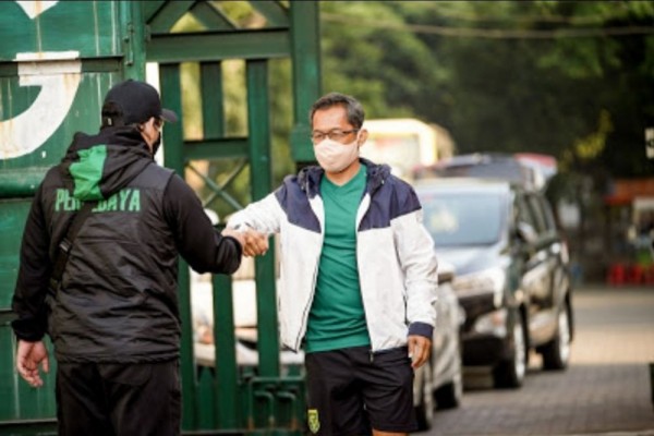 2 Pemain Muda Dipuji Aji Santoso, Peluang ke Tim Utama Persebaya?