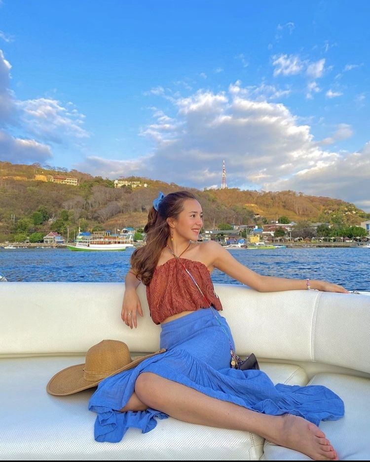 Intip Keseruan Awkarin hingga Dian Sastro, Liburan di Labuan Bajo