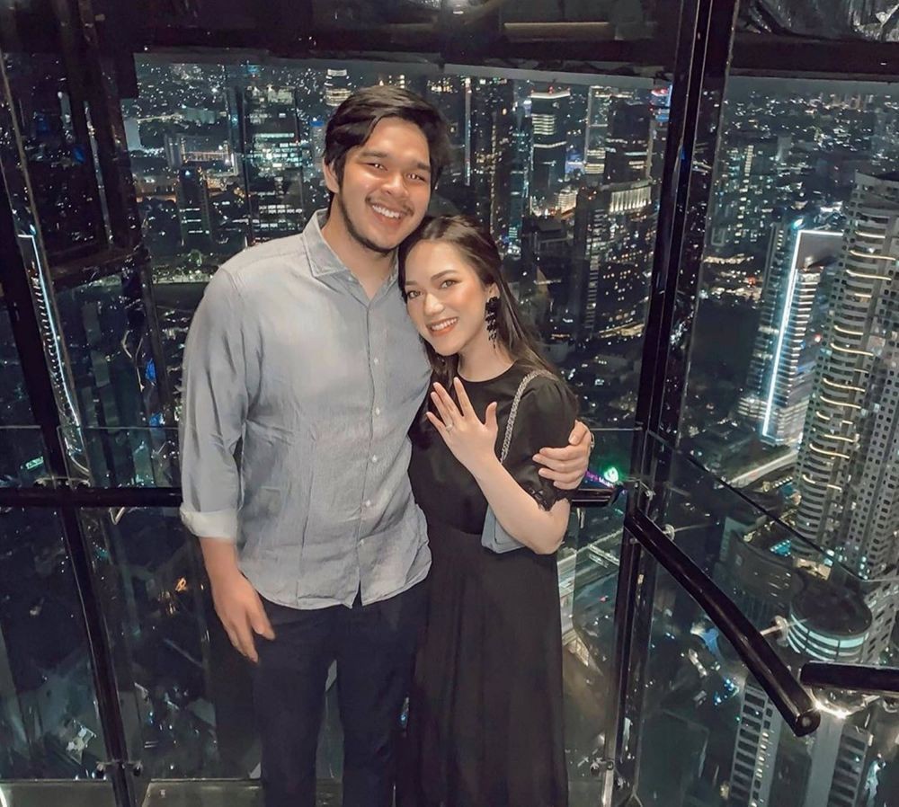 Sudah Lamaran, 10 Kemesraan Beauty Influencer Nabila Gardena dan Pacar
