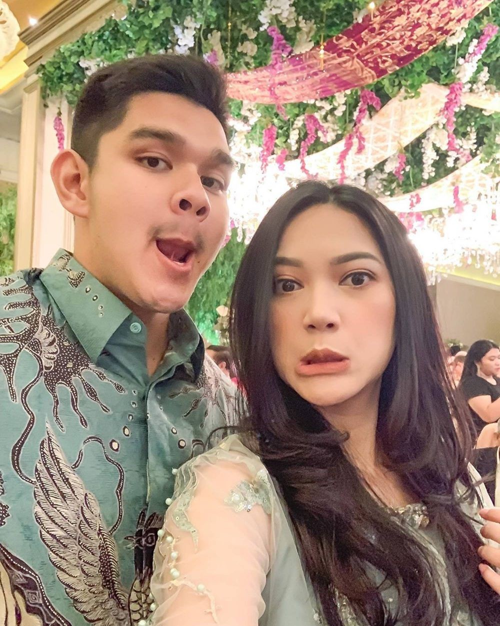 Sudah Lamaran, 10 Kemesraan Beauty Influencer Nabila Gardena dan Pacar