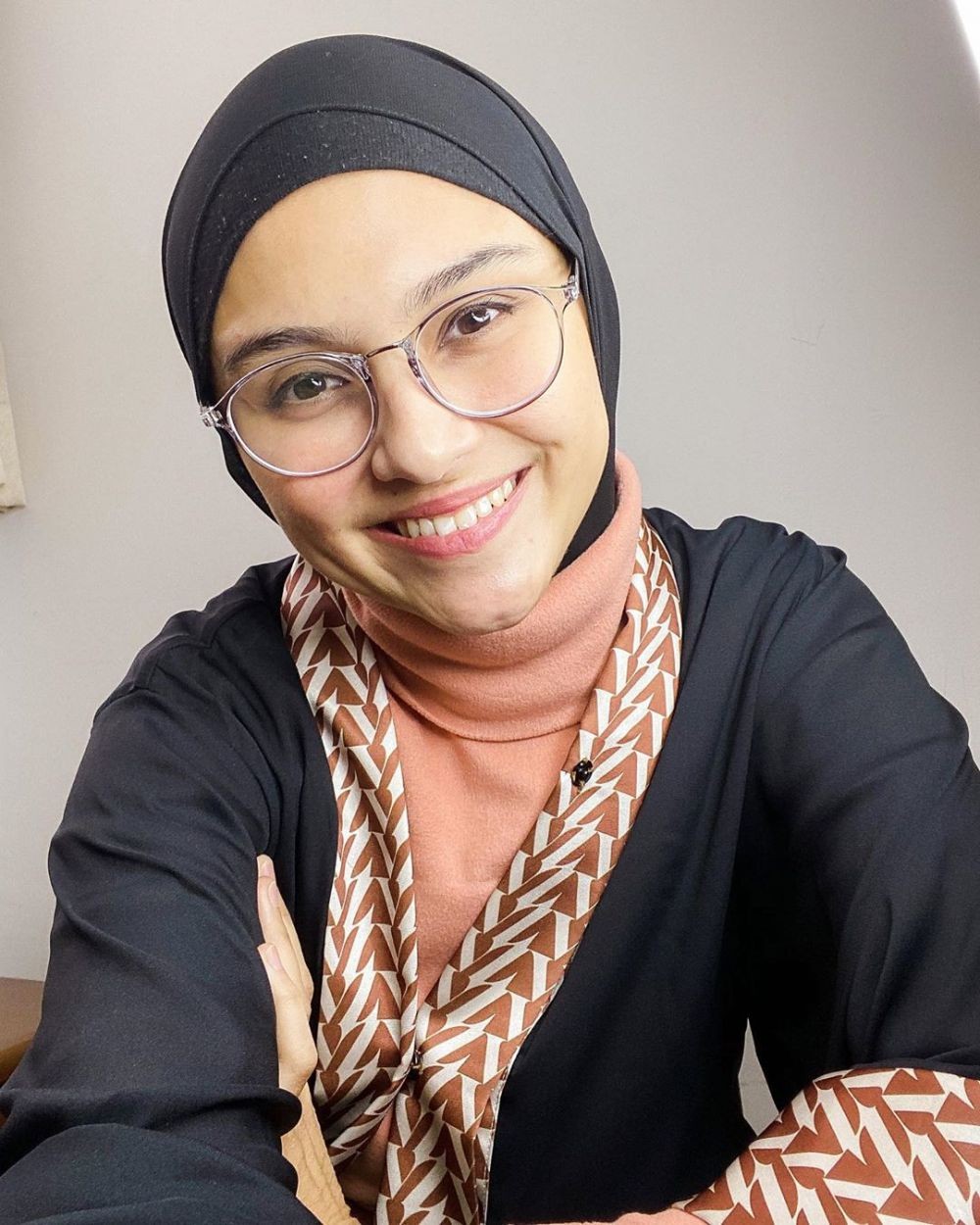 Salut! 10 Artis Ini Tetap Tamatkan Kuliah Meski Sudah Berumah Tangga