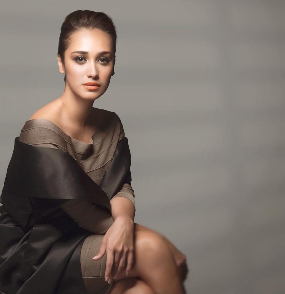 10 Potret Awet Muda Alexandra Gottardo, Masih Cocok Nih Jadi Mahasiswi