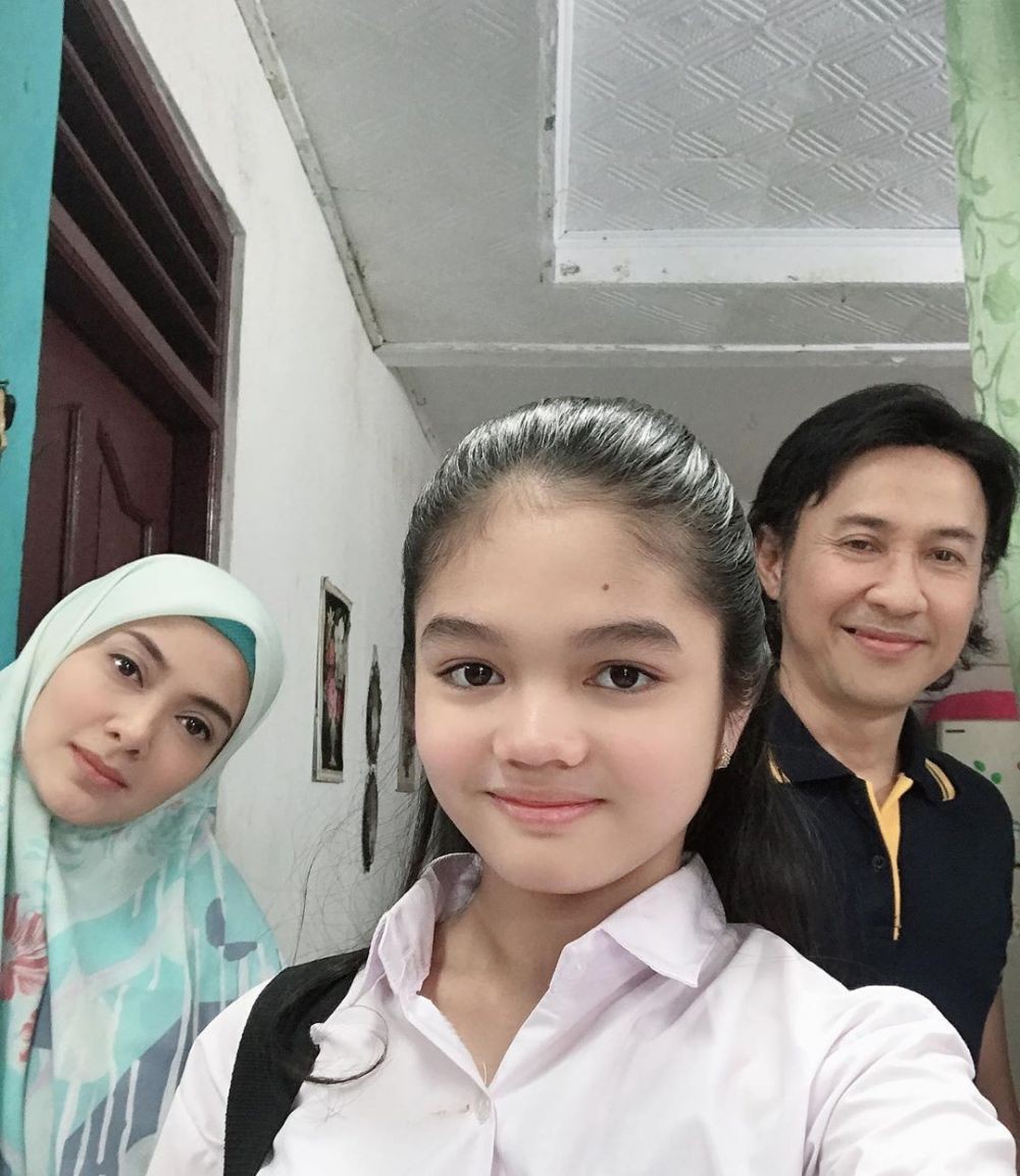 10 Artis Muda Belia tapi Sudah Berhasil Sukses Sebelum Umur 20 Tahun