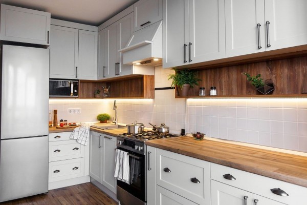 10 Trik Desain Dapur Mungil yang Bikin Rumah Tetap Rapi dan Estetis