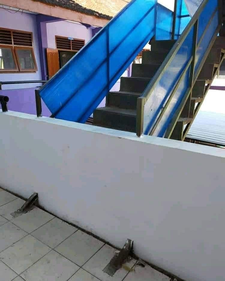 10 Potret Hasil Kerja Arsitek Amatir yang Ternyata Koplak Abis