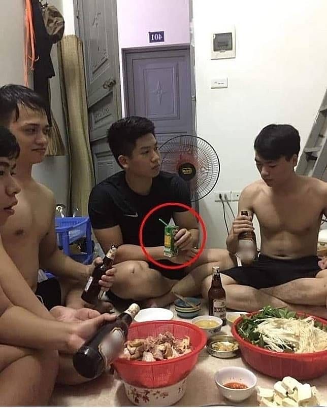 Ayo Tebak! Apa yang Aneh dan Bikin Ngakak Dari 10 Potret Ini?