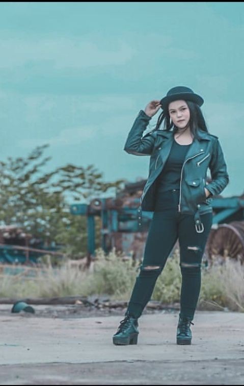 Pernah Viral, 10 Adu Gaya Biduan Dangdut Happy Asmara Vs Kalia Siska