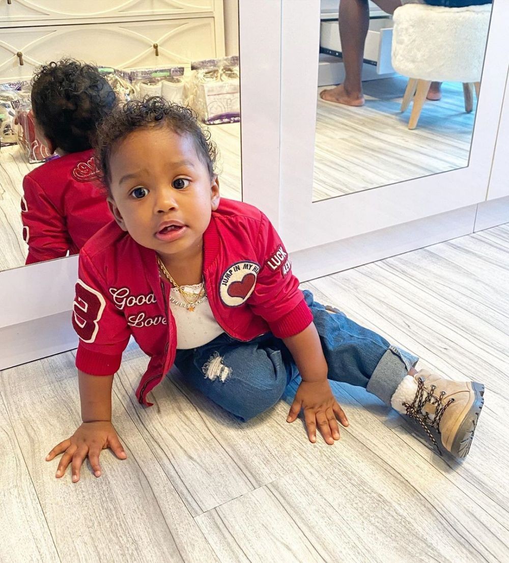 Gak Kalah Dari Stormi Webster, 10 Foto Glamor Kira Anak Kimmy Jayanti