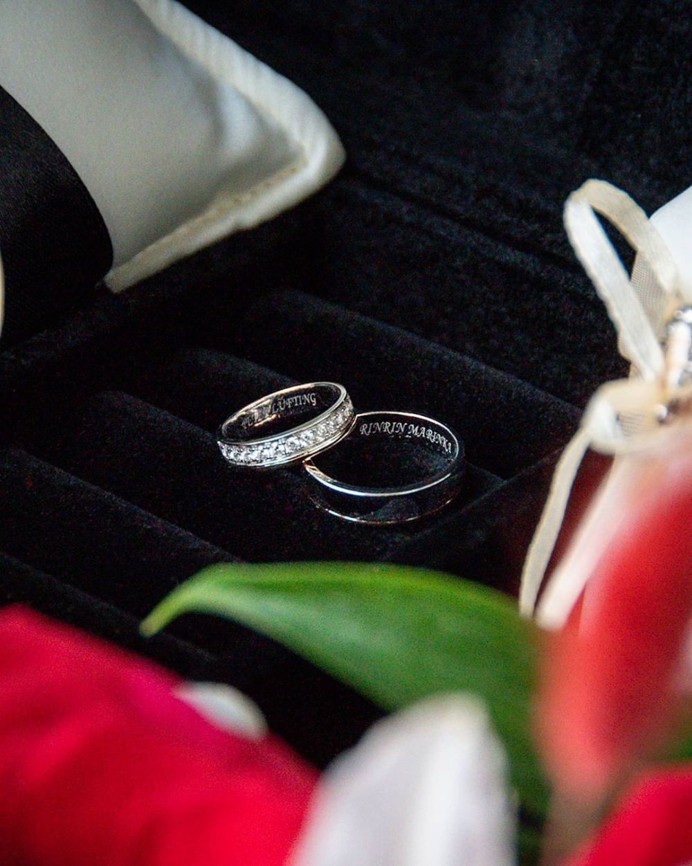 Super Elegan! Inspirasi Makeup dan Busana Wedding Chef Rinrin Marinka