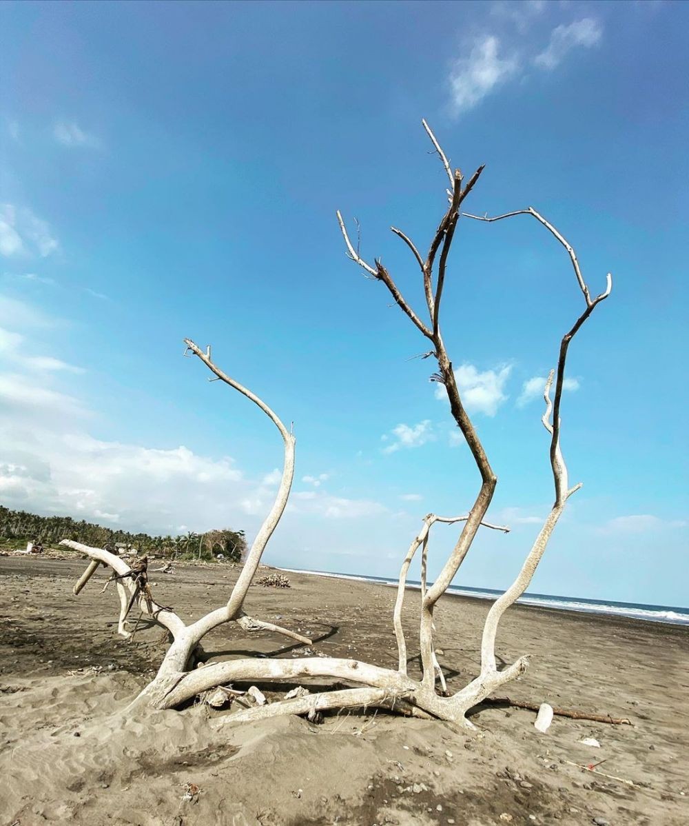 10 Pantai Indah di Bali, tapi Terkenal dengan Cerita Mistisnya 