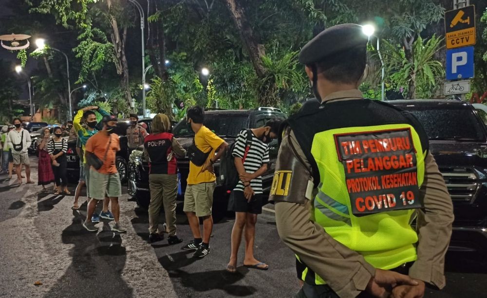 RS Rujukan COVID-19 di Malang Mulai Penuh, Khofifah Aktifkan RSDL