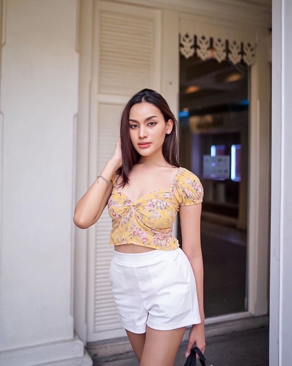 Feminin dan Memikat, 10 Artis Thailand Ini Terlahir Sebagai Cowok