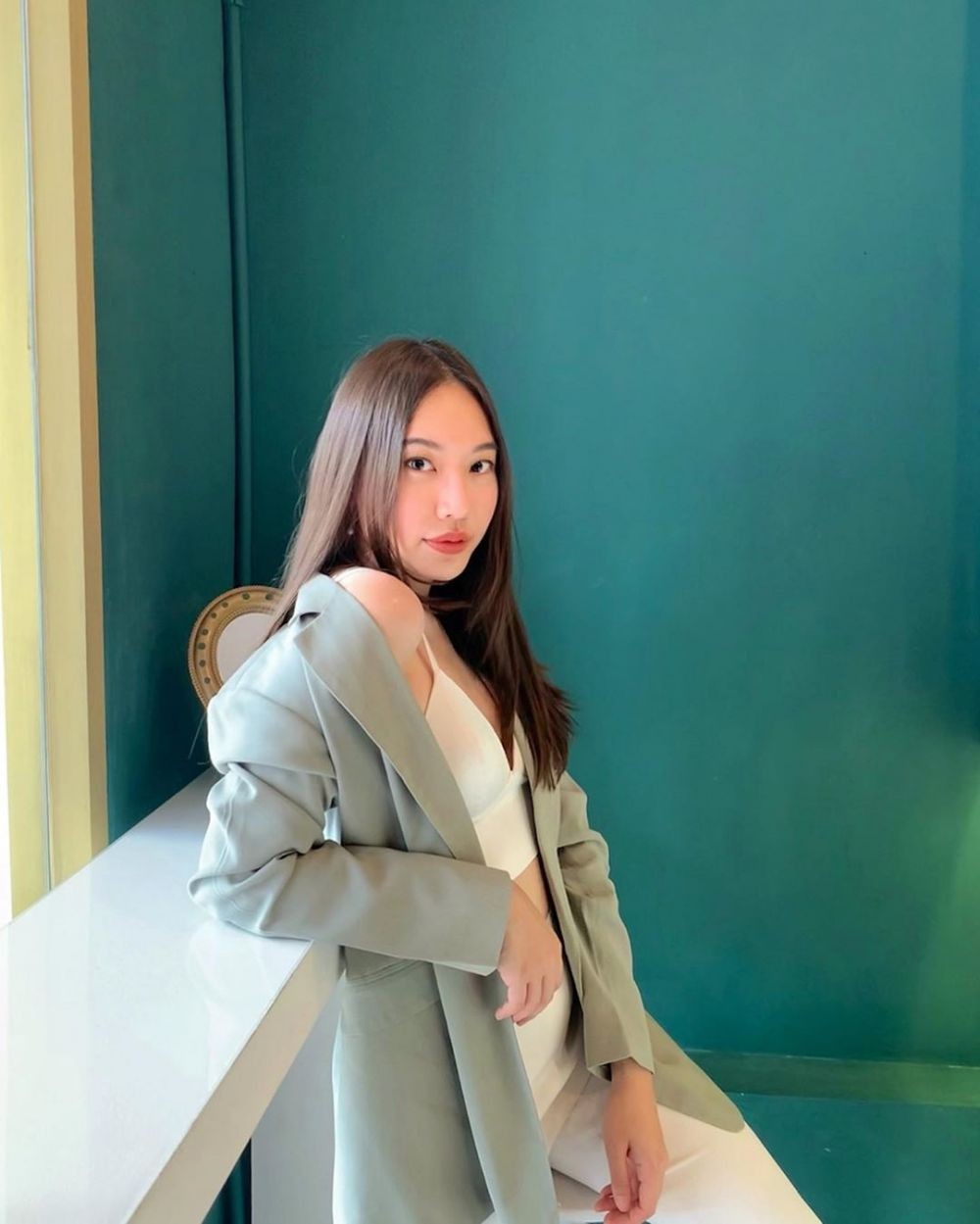 Feminin dan Memikat, 10 Artis Thailand Ini Terlahir Sebagai Cowok