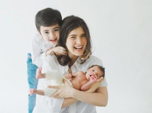 Dikira Beragama Kristen, Ternyata 10 Artis Ini Umat Muslim, Baru Tahu?