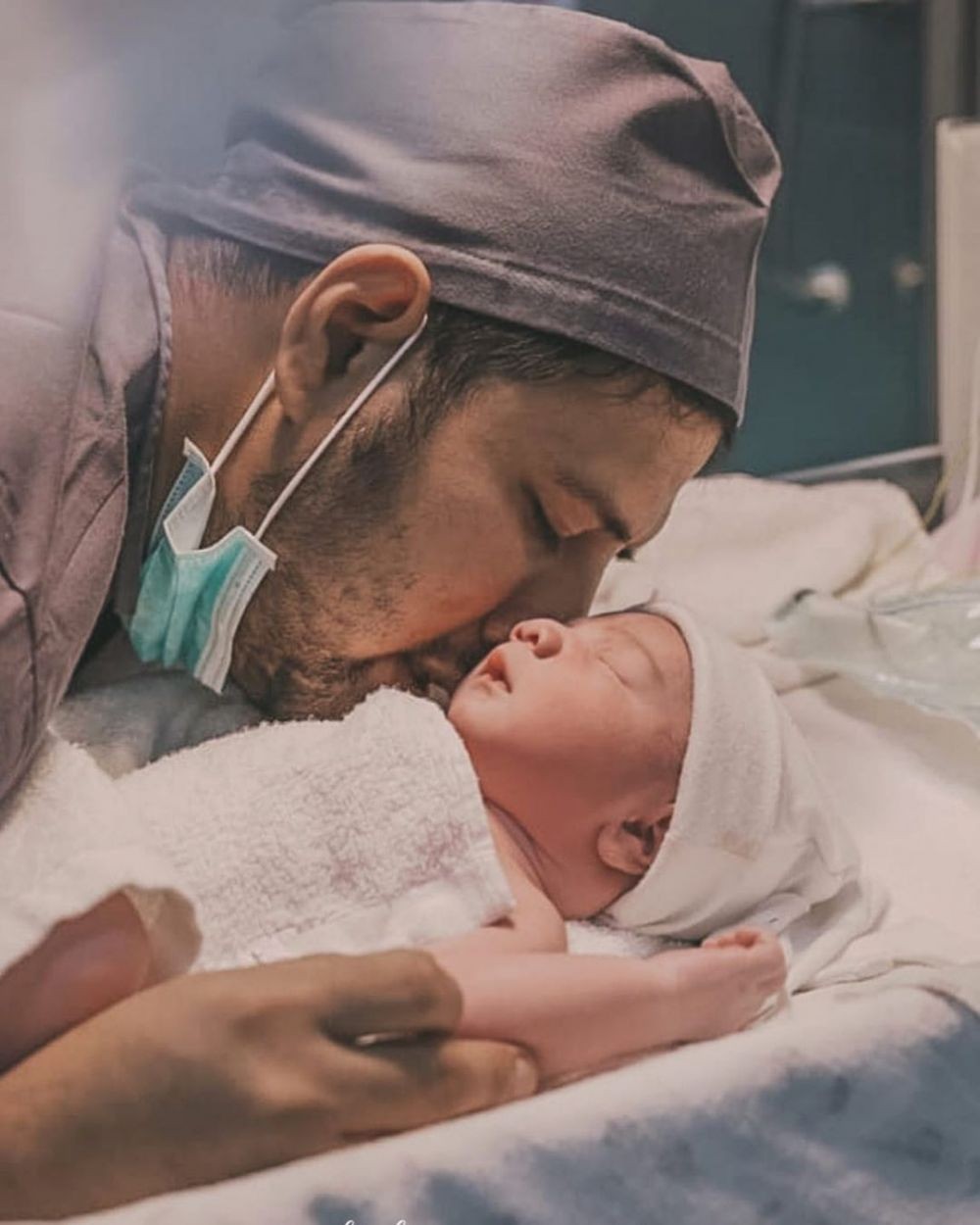 10 Potret Imut Air Rumi Akbar 1453, Anak Irish Bella dan Ammar Zoni