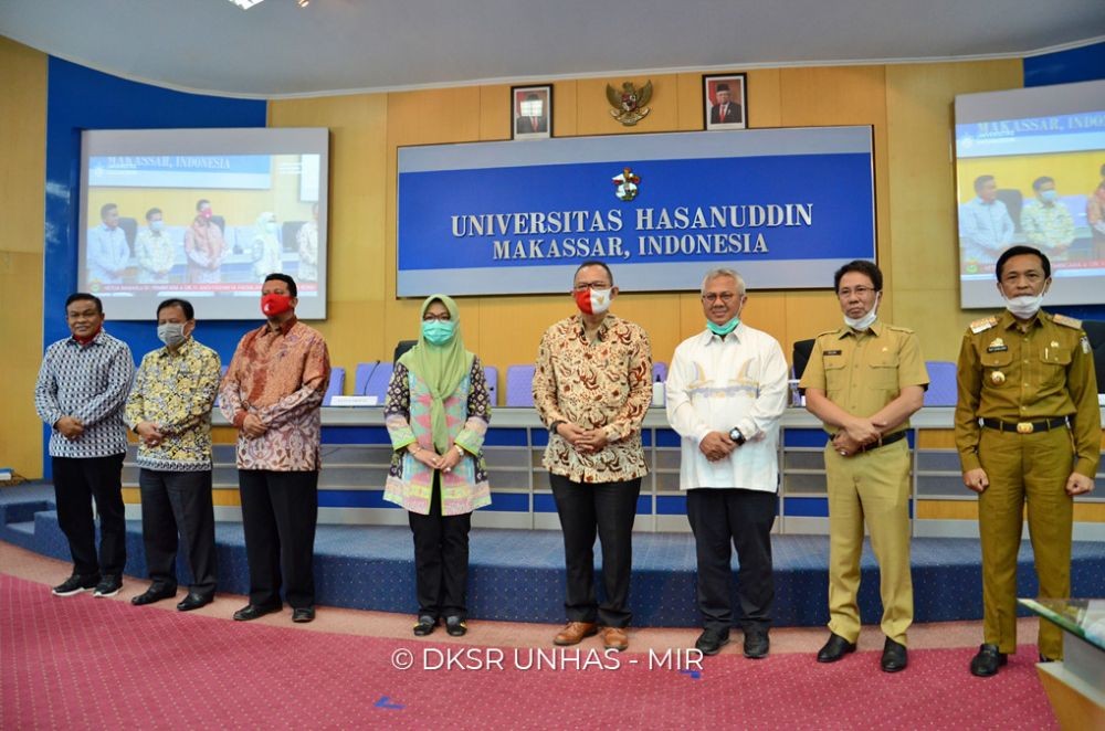 Hasil Tes Swab Rektor Universitas Hasanuddin Negatif COVID-19