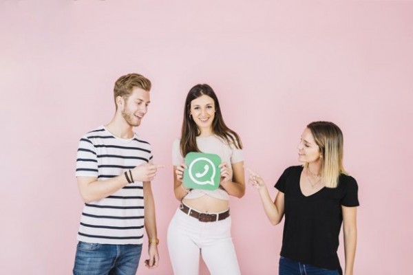 Cara Mudah Video Call di WhatsApp hingga 50 Orang, Muat Sekampung!