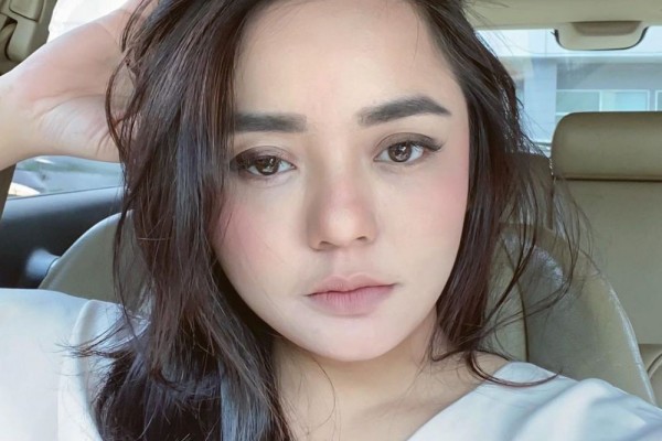12 Potret Pesona Gita Sinaga, Sosok Istri Tegar di Suara Hati Istri