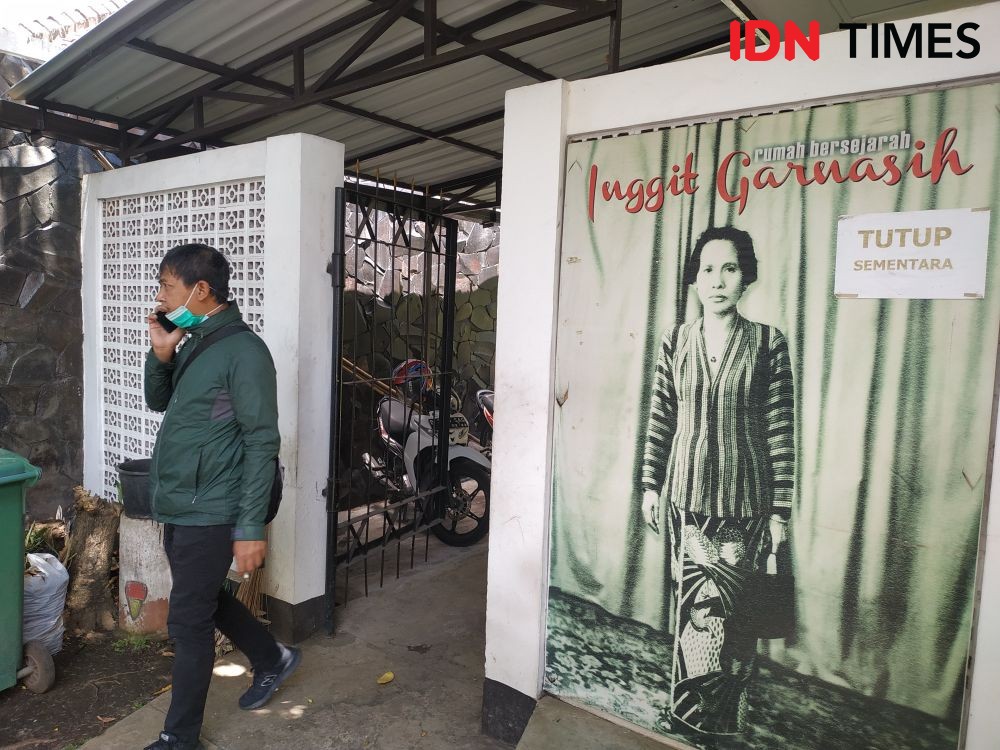 Begini Alasan Keluarga Jual Surat Cerai Soekarno-Inggit di Instagram