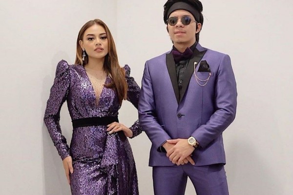 Bukti Serius, 10 Potret Atta Pakai Atribut Ungu Warna Kesukaan Aurel