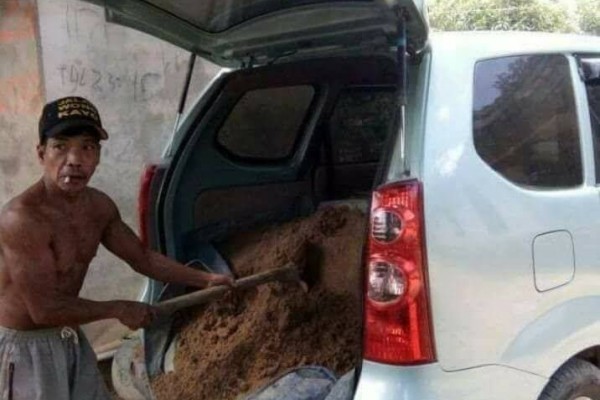 10 Potret Kocak The Real Sultan, Tingkahnya Bikin Tepuk Jidat