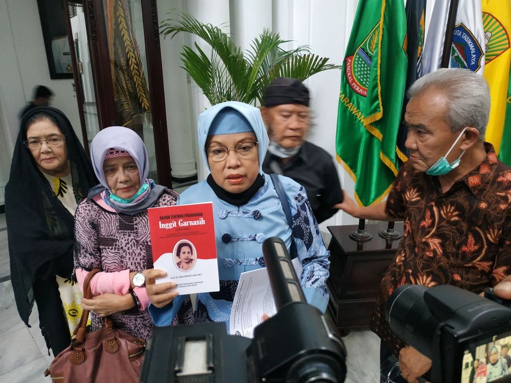 Ridwan Kamil Pastikan Surat Cerai Soekarno-Inggit Batal Dijual