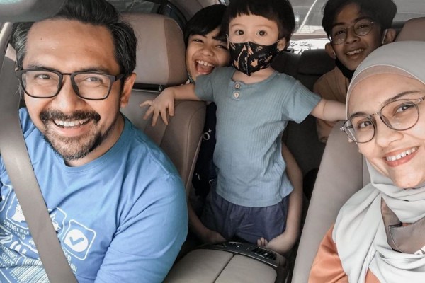5 Artis Ini Jatuh Cinta Sama Jurnalis, Ada yang Sampai Menikah!