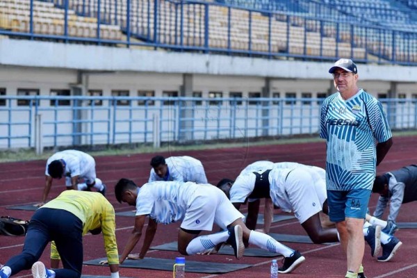 Dilema Persib Bandung: Persiapan Sudah Matang, Izin Tertahan Polisi
