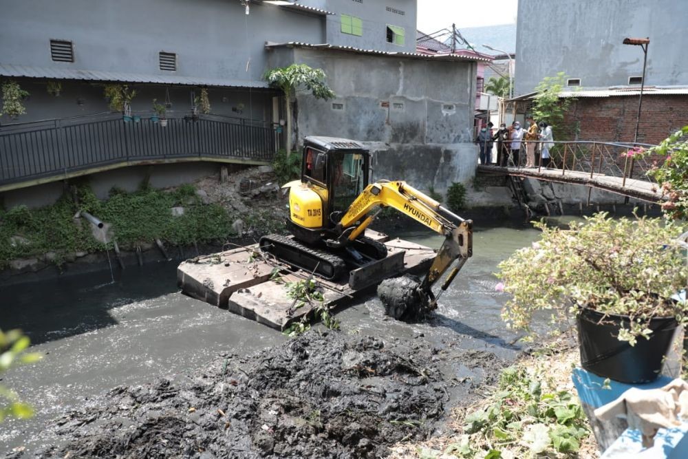 Pemkot Surabaya Kebut Pencegahan Banjir di Beberapa Titik