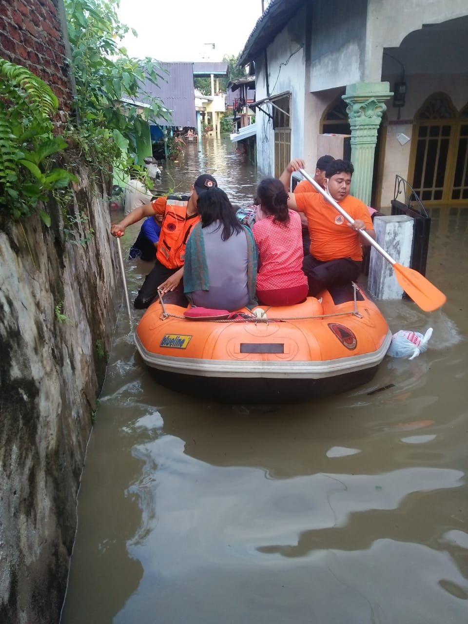 Hujan Deras Sepanjang Malam, Ratusan Rumah di Binjai Terendam Banjir